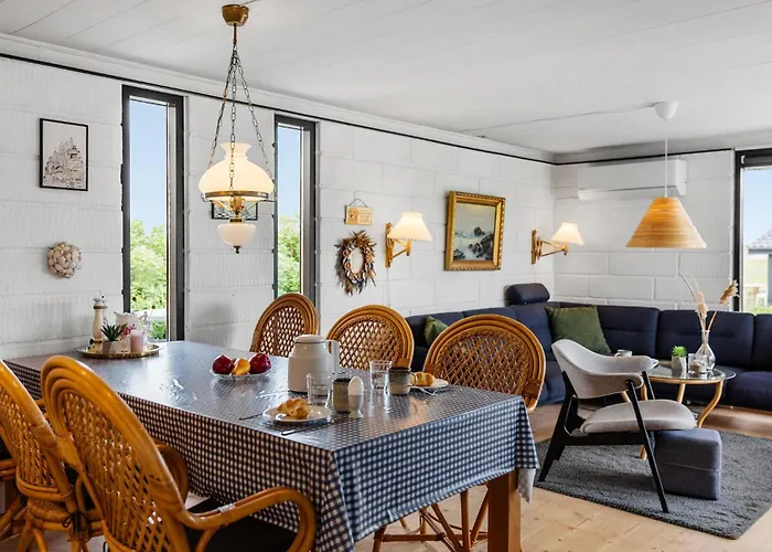 3 Bedroom In Harboore هاربور